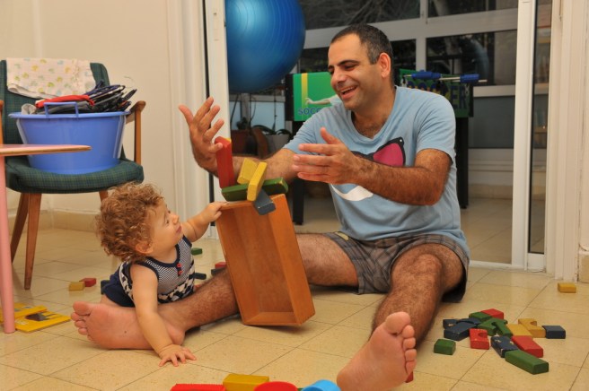 בונות בניינים