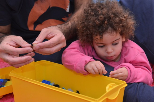 בונות בניינים