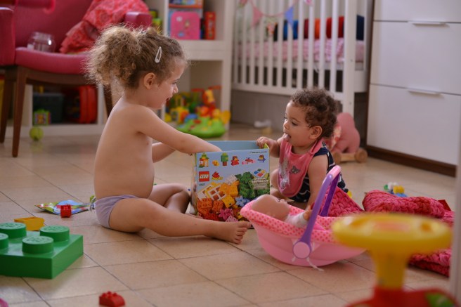 בונות בניינים