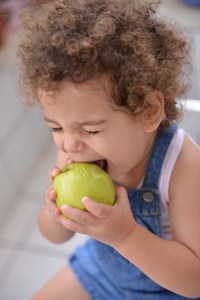 ילדות תפוח צילום גלית לוינסקי