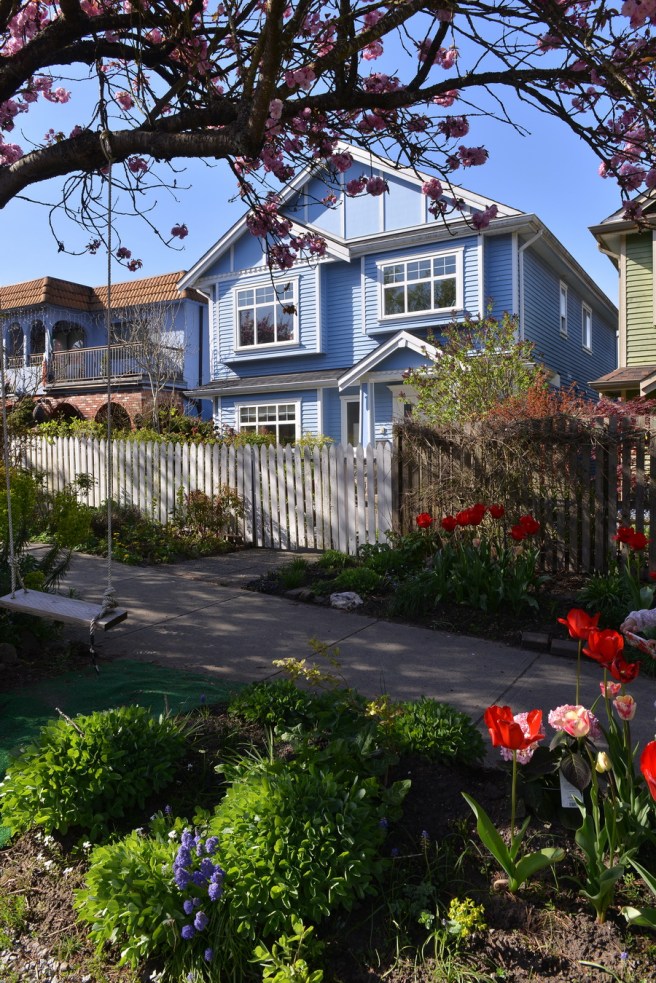  גלית לוינסקי הבית מבחוץ