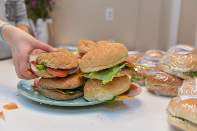 מכינים סנדוויצ'ים גלית לוינסקי