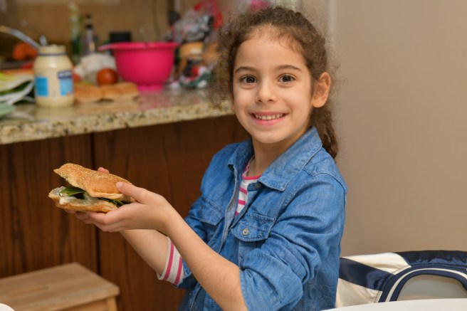 מכינים סנדוויצ'ים גלית לוינסקי